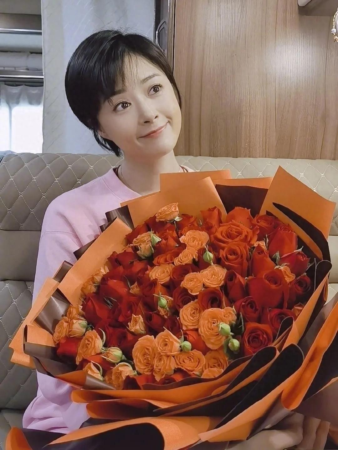 蒋欣的个人资料:心酸成名史,和她背后的男人女人