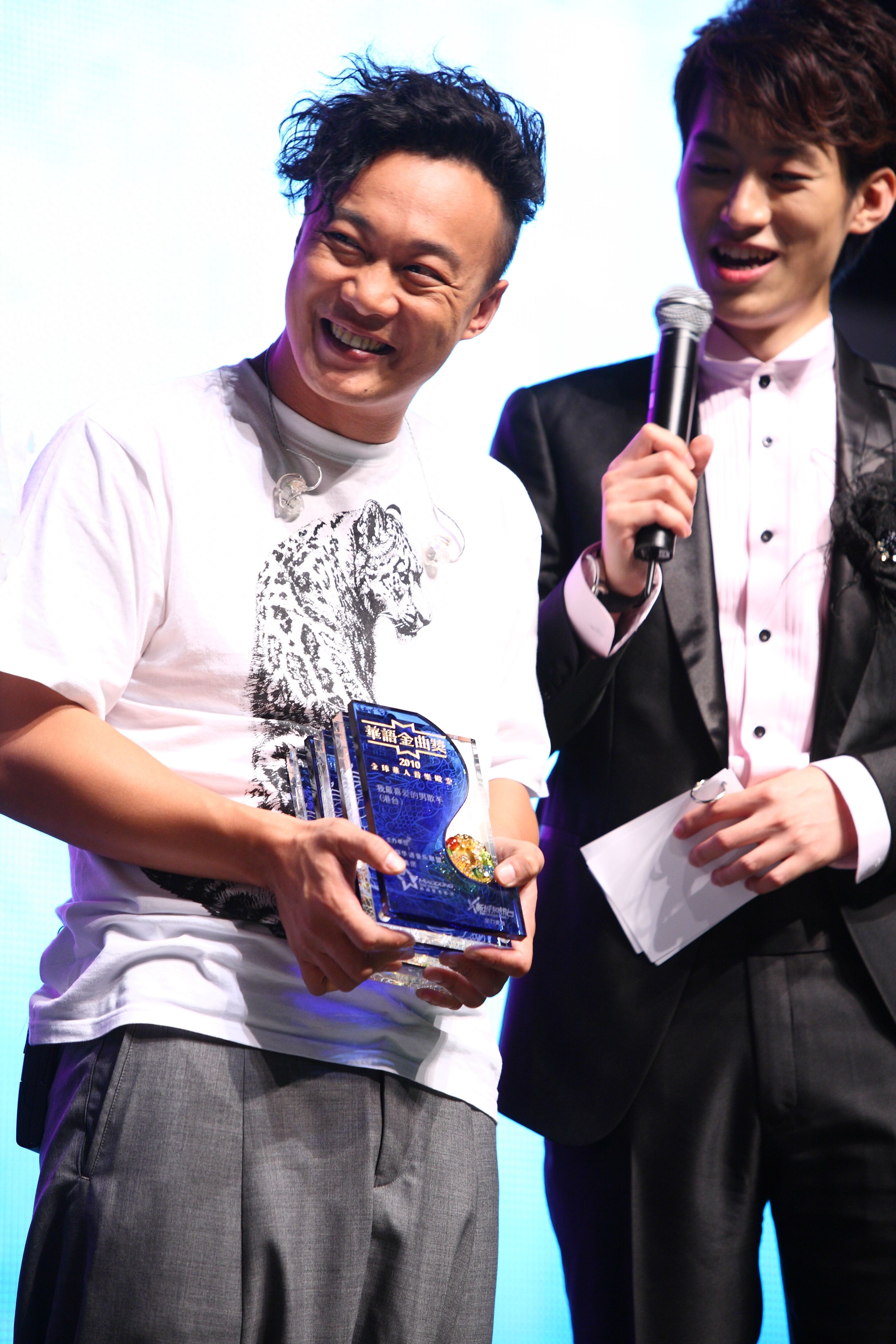 K歌之王陈奕迅个人资料：将“时代曲”唱出不朽