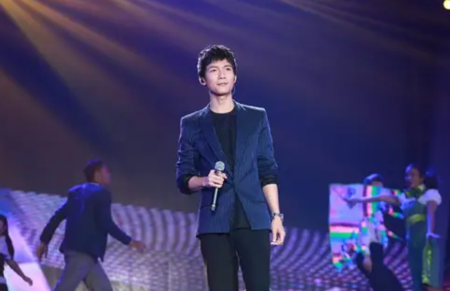 快乐男声冠军是谁(《快乐男声》6位冠军现状:多人已无人问津,有人隐婚诈骗)