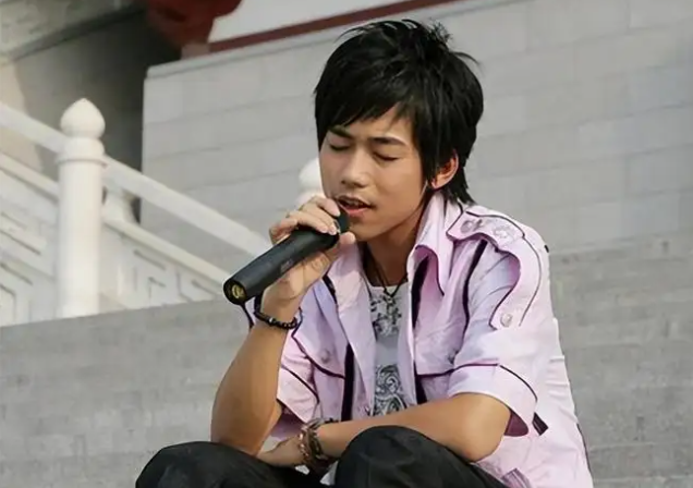 快乐男声冠军是谁(《快乐男声》6位冠军现状:多人已无人问津,有人隐婚诈骗)