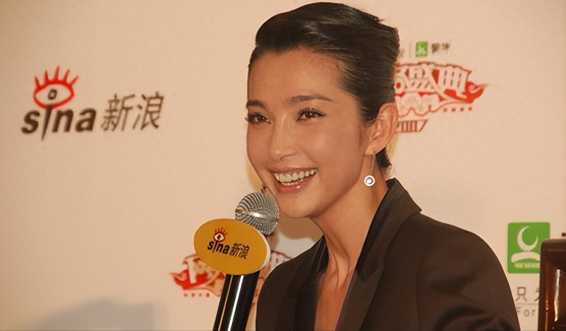 李冰冰 个人资料:50岁未婚无子,从农村女到大明星,她付出了多少“代价”