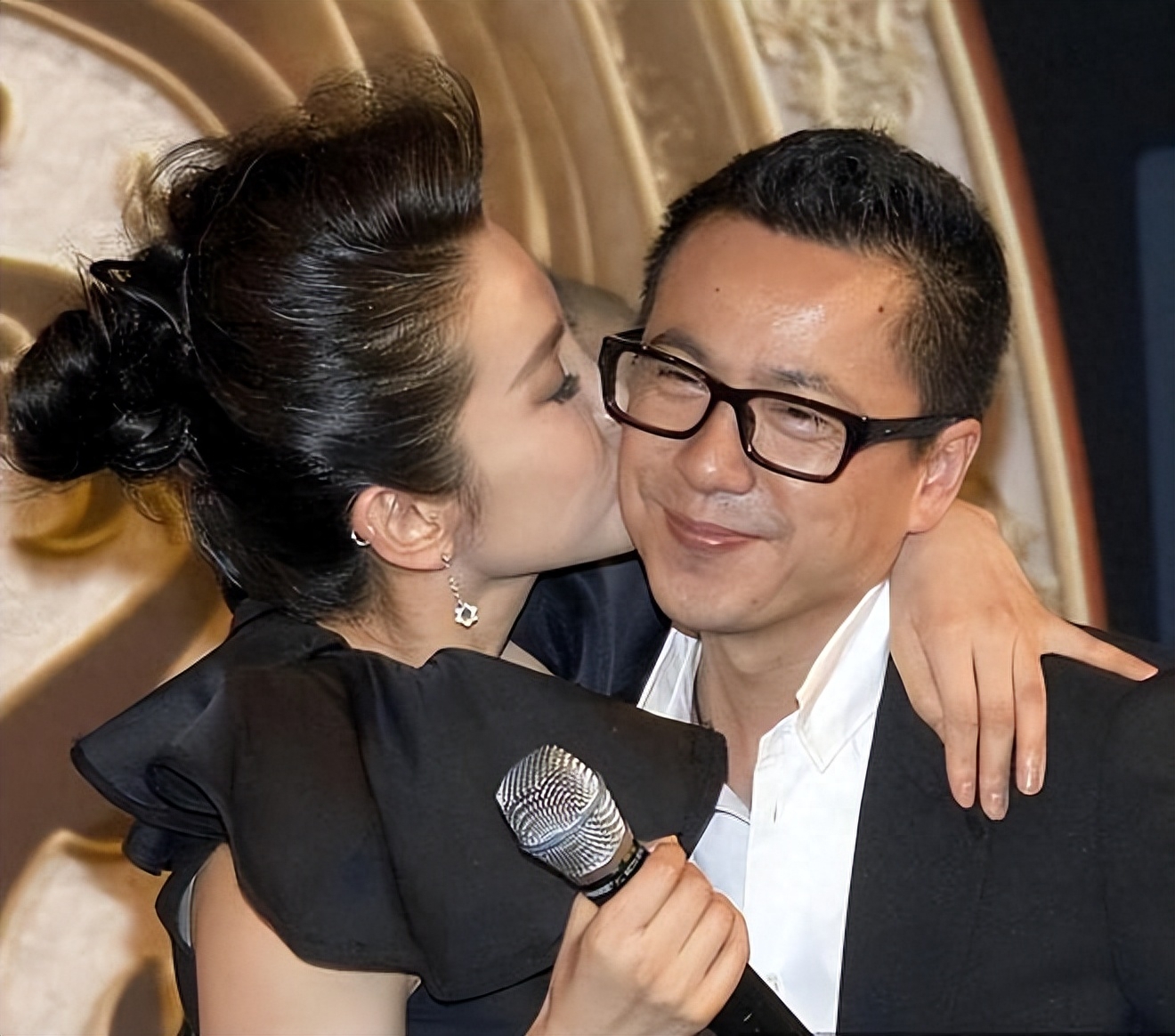 李冰冰 个人资料:50岁未婚无子,从农村女到大明星,她付出了多少“代价”