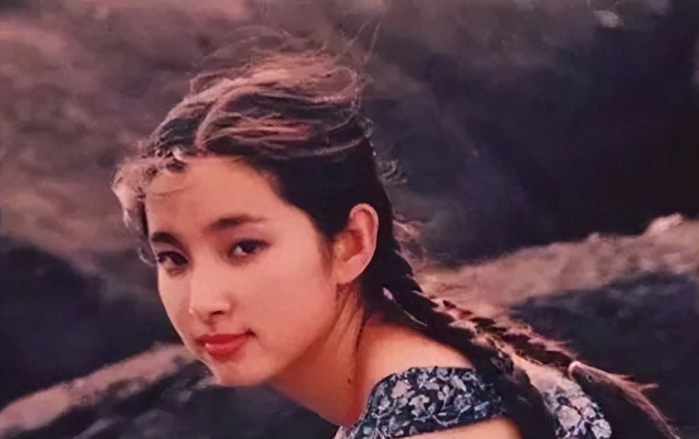 李冰冰 个人资料:50岁未婚无子,从农村女到大明星,她付出了多少“代价”