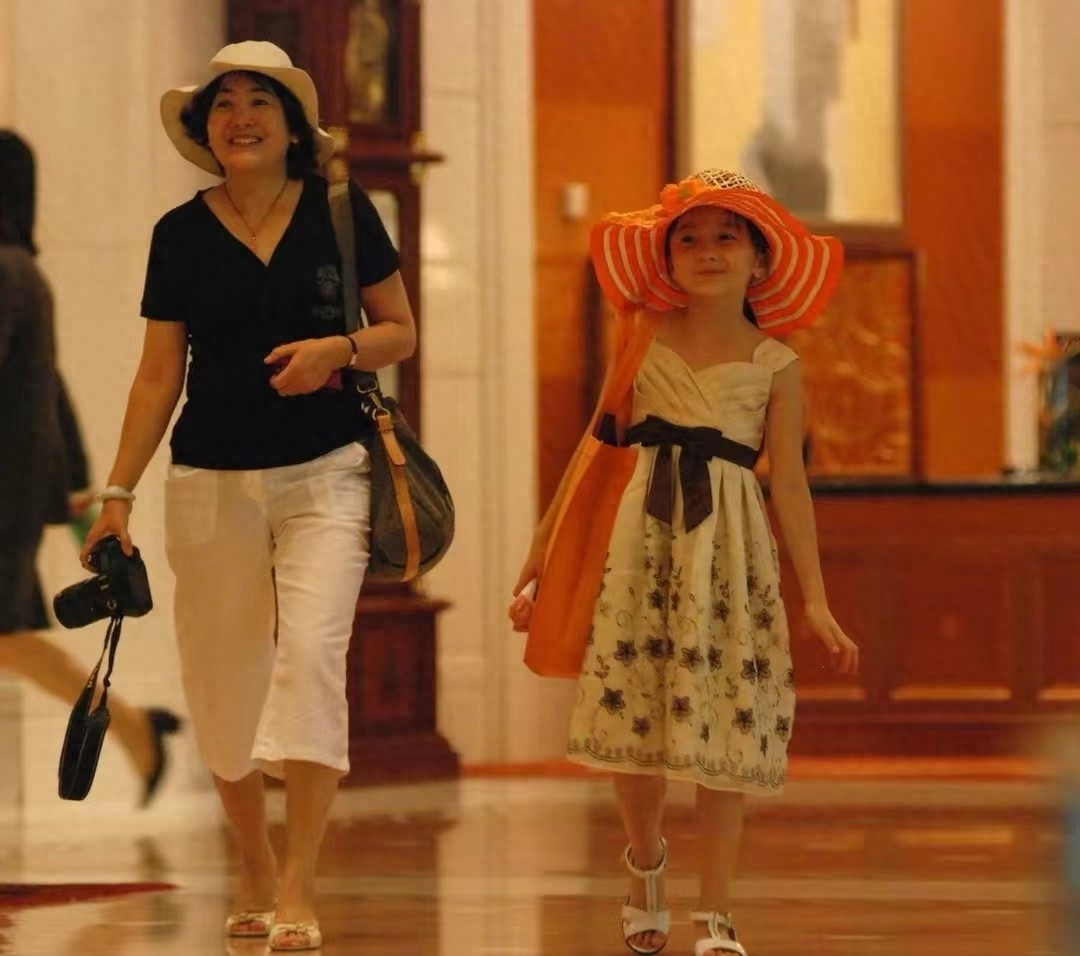 林妙可 个人资料:“奥运女孩”林妙可:“偷”了别人的人生,14年后为何惨淡收场?