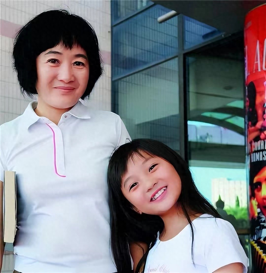 林妙可 个人资料:“奥运女孩”林妙可:“偷”了别人的人生,14年后为何惨淡收场?