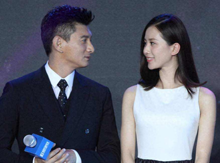 刘诗诗个人资料,为何会嫁给44岁吴奇隆,还甘愿放下事业为他生子?