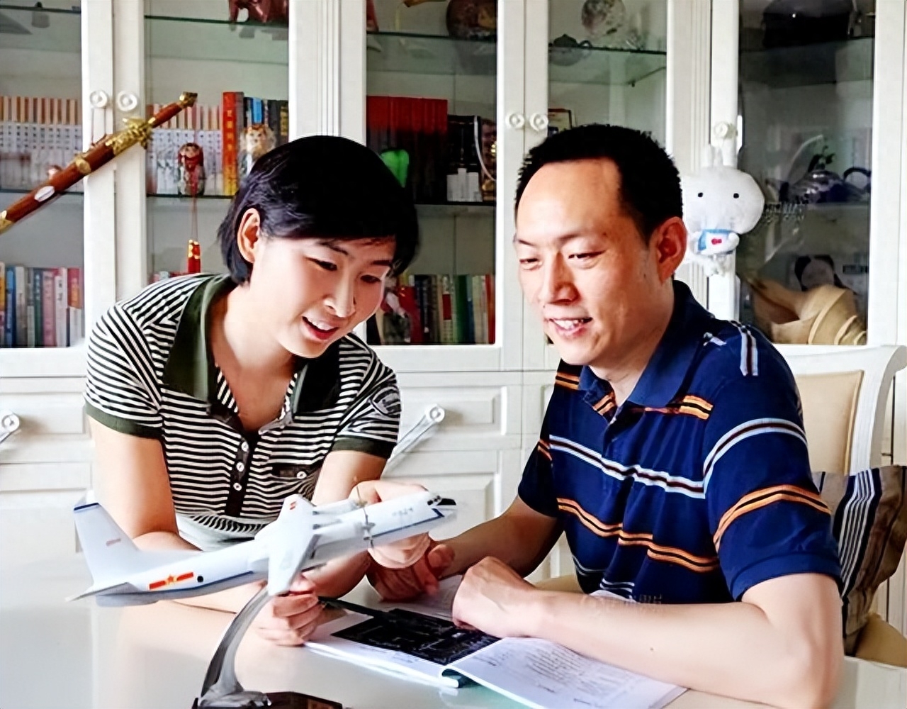 刘洋个人资料:中国第一位女航天员,10年2次登上太空,如今晋升大校军衔