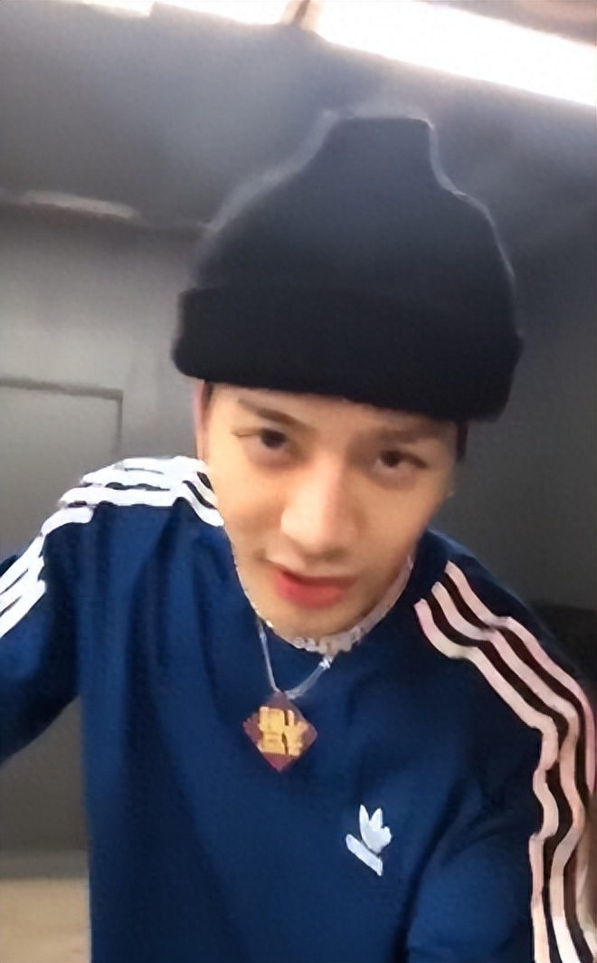 “人间芭比”Lisa个人资料：靠一个动作成顶流巨星，年仅20岁坐拥过亿身价