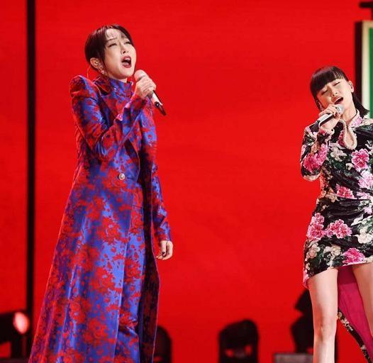 萨顶顶是谁(36岁的萨顶顶,走到今天能怪谁呢?跌落的口碑到底是回不去了)