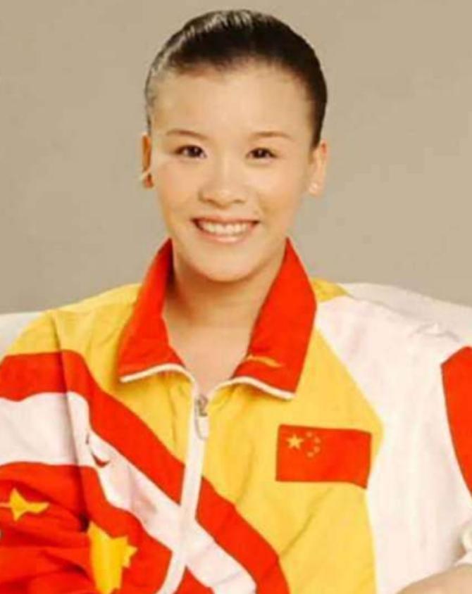 桑兰是谁(“跳马皇后”桑兰：17岁瘫痪，33岁冒死产子，被丈夫宠成公主)