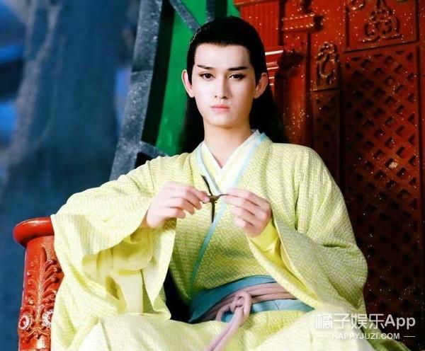 杀阡陌是谁演的(还记得《花千骨》的杀阡陌吗?现在变身晒娃狂魔了?)