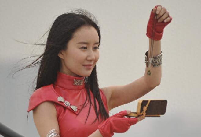 舒畅个人资料:一岁父母离异被父弃养 十岁母亲病逝 出名后生父上门相认