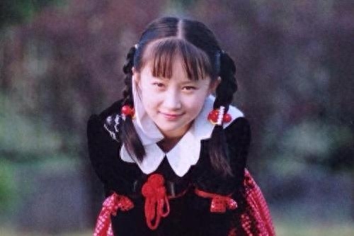 舒畅个人资料:一岁父母离异被父弃养 十岁母亲病逝 出名后生父上门相认