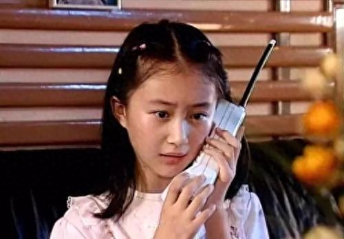 舒畅个人资料:一岁父母离异被父弃养 十岁母亲病逝 出名后生父上门相认