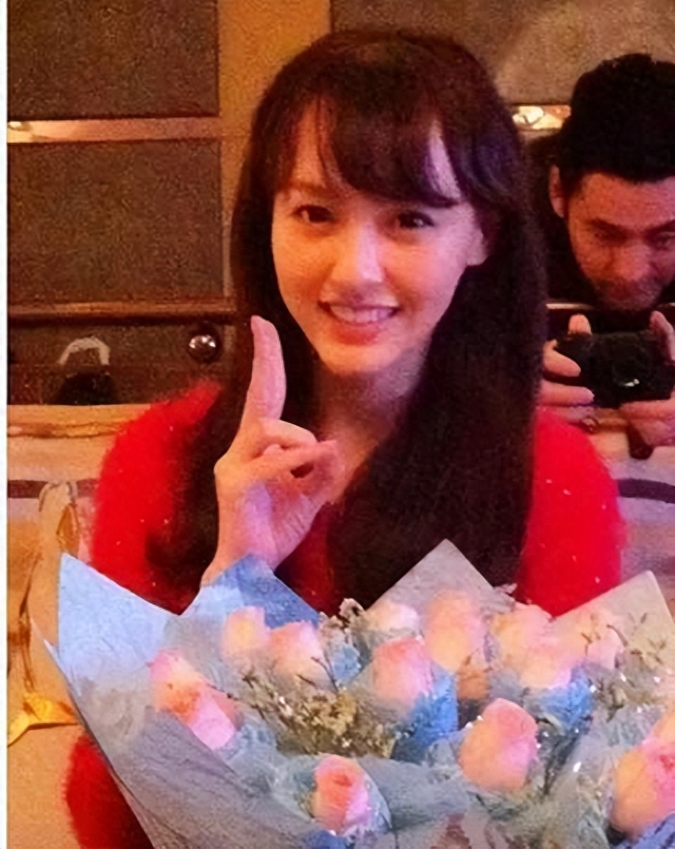 唐嫣 个人资料,已经走上另外一条康庄大道!