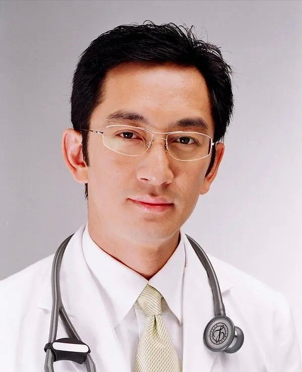 吴启华的老婆是谁(“师奶杀手”吴启华的风流情史)