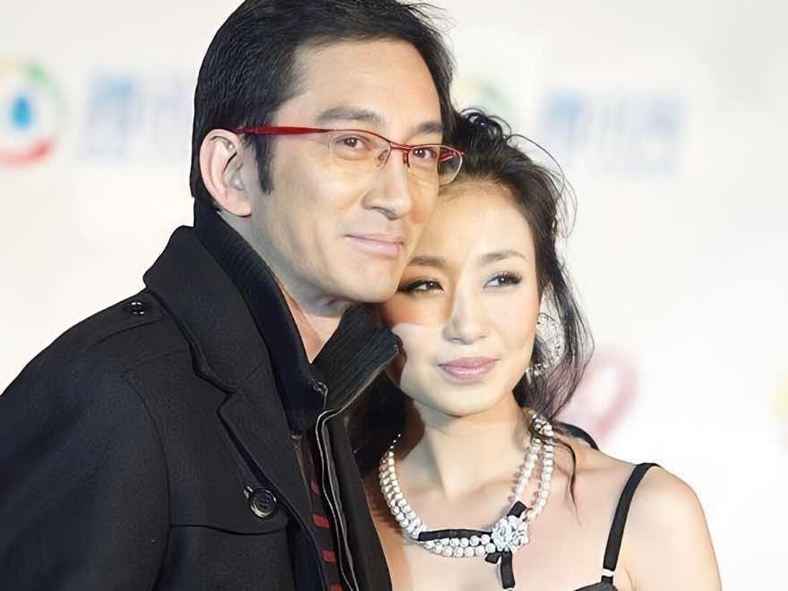 吴启华的老婆是谁(“师奶杀手”吴启华的风流情史)