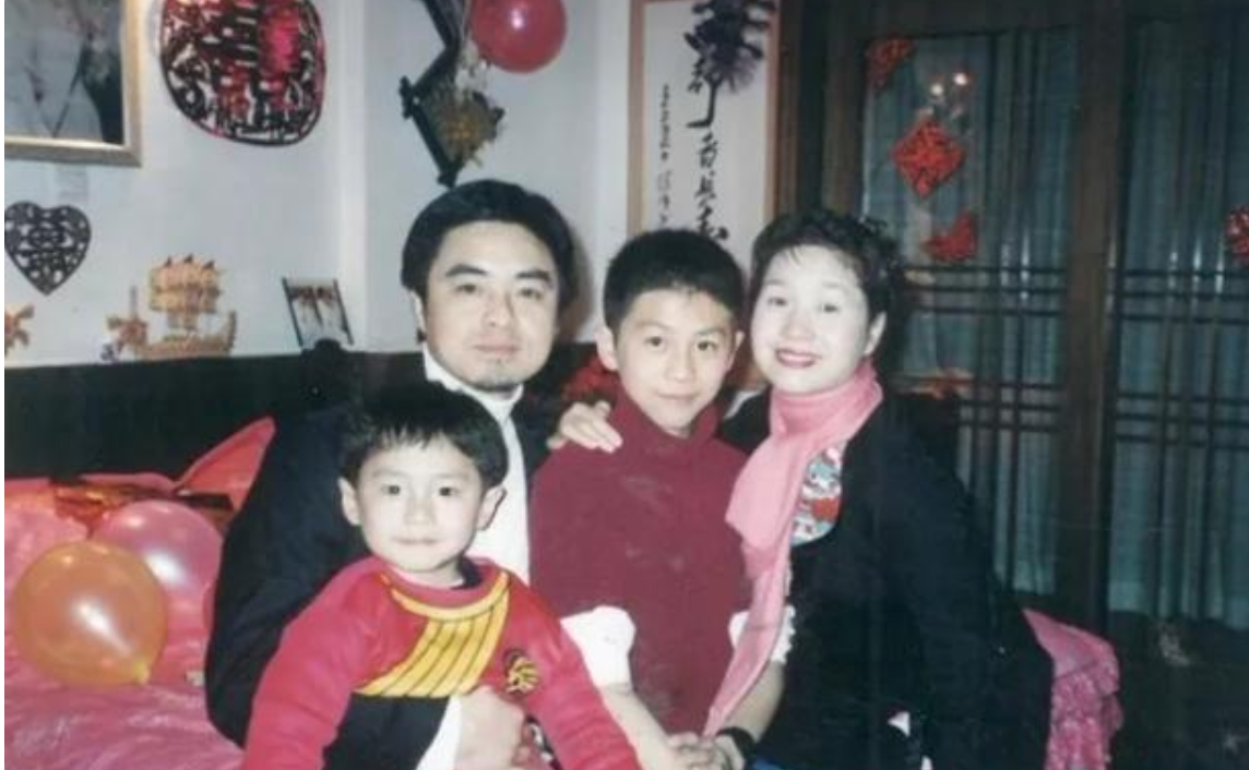 武艺爸爸是谁(快男萌系男神武艺,父亲居然是歌手武力,难怪颜值唱功俱佳)