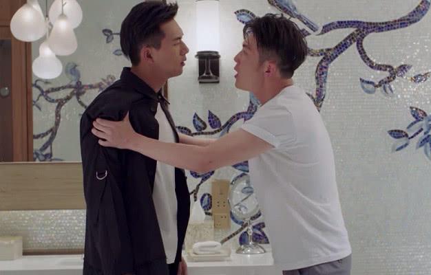 许幻山的扮演者是谁（继王凯之后，许幻山的饰演者李泽锋也被封为“剧抛脸”）