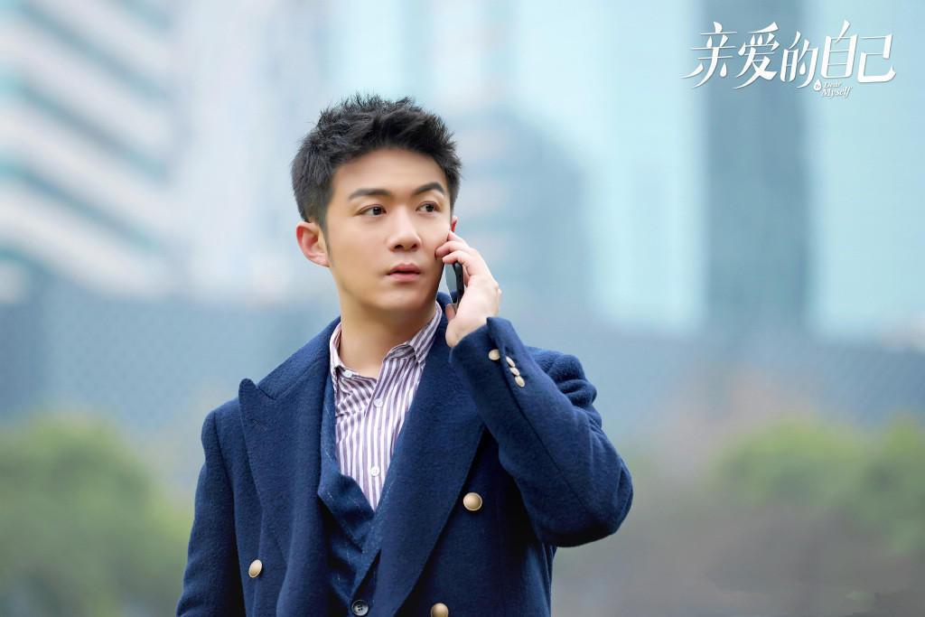 许幻山的扮演者是谁（继王凯之后，许幻山的饰演者李泽锋也被封为“剧抛脸”）