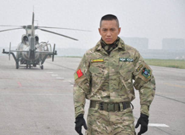 演员谷智鑫个人资料：34岁拍戏坠马瘫痪，女友照顾他9年，未办婚礼成遗憾