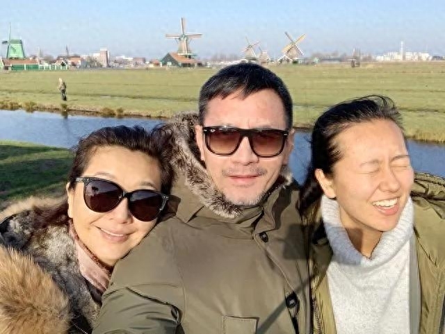 演员江珊个人资料：与高曙光从前夫变朋友，54岁再婚获幸福