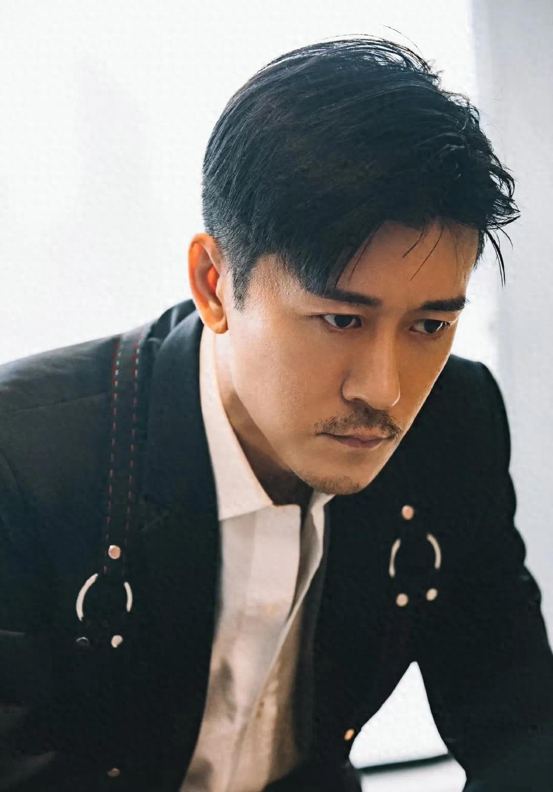 演员林雨申个人资料：母亲是制作人，娶导演杨雨辰，低调幸福13年