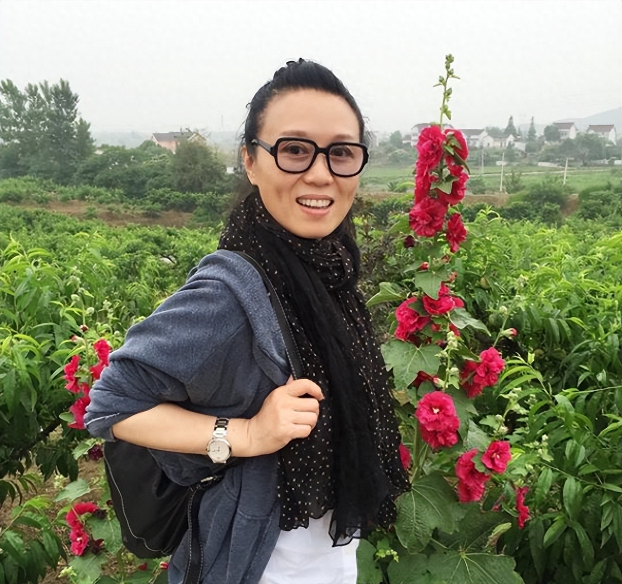 演员吴琼个人资料：我这辈子最正确的决定，就是和大11岁的婆婆处成姐妹