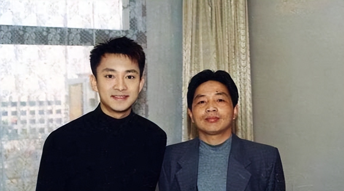 “央视才子”亚宁个人资料：被迫转型成总裁，53岁已满头白发婚姻成谜