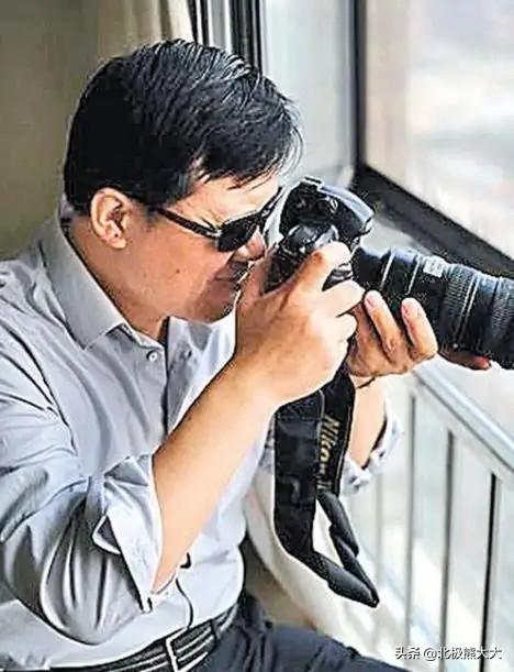 卓伟是谁(“娱乐圈第一狗仔”卓伟：成也偷拍，败也偷拍)
