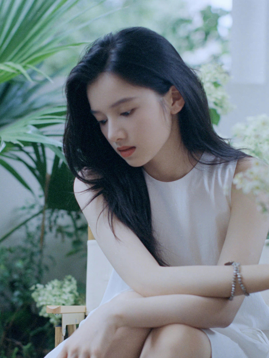 张婧仪个人简介及资料（钝感美人张婧仪：她的长相妙在哪？）