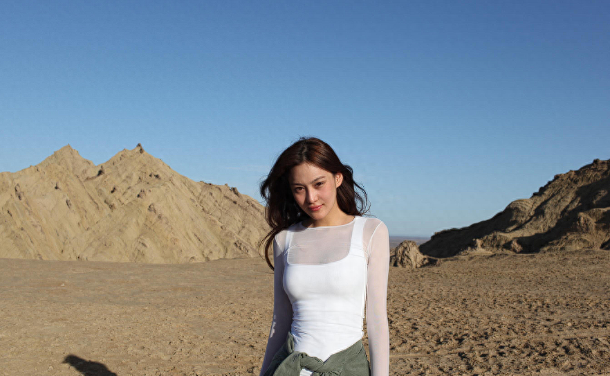 张馨予个人资料:从平面模特到军嫂,她的故事充满了戏剧性的转变和挑战