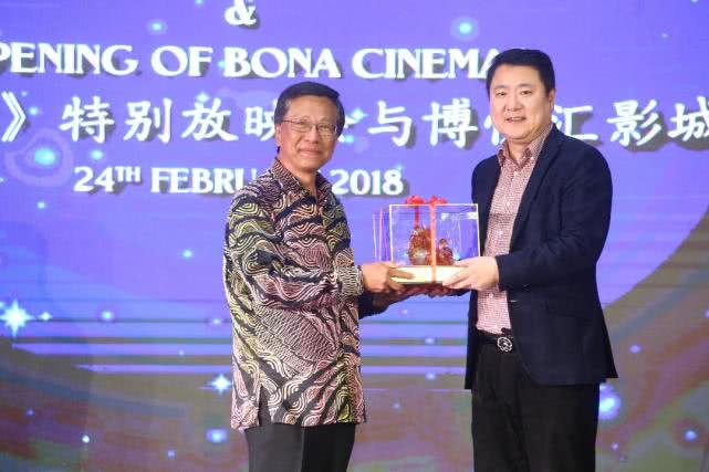 中国赌王是谁(中国真正赌王不是何鸿燊,而是这个福建人,身家千亿却喜欢坐地铁)