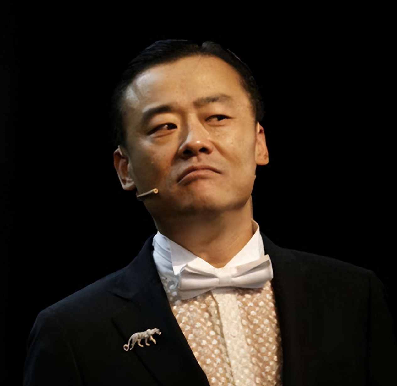 周立波 个人资料，魅力有多大，能让女粉丝张洁不离不弃