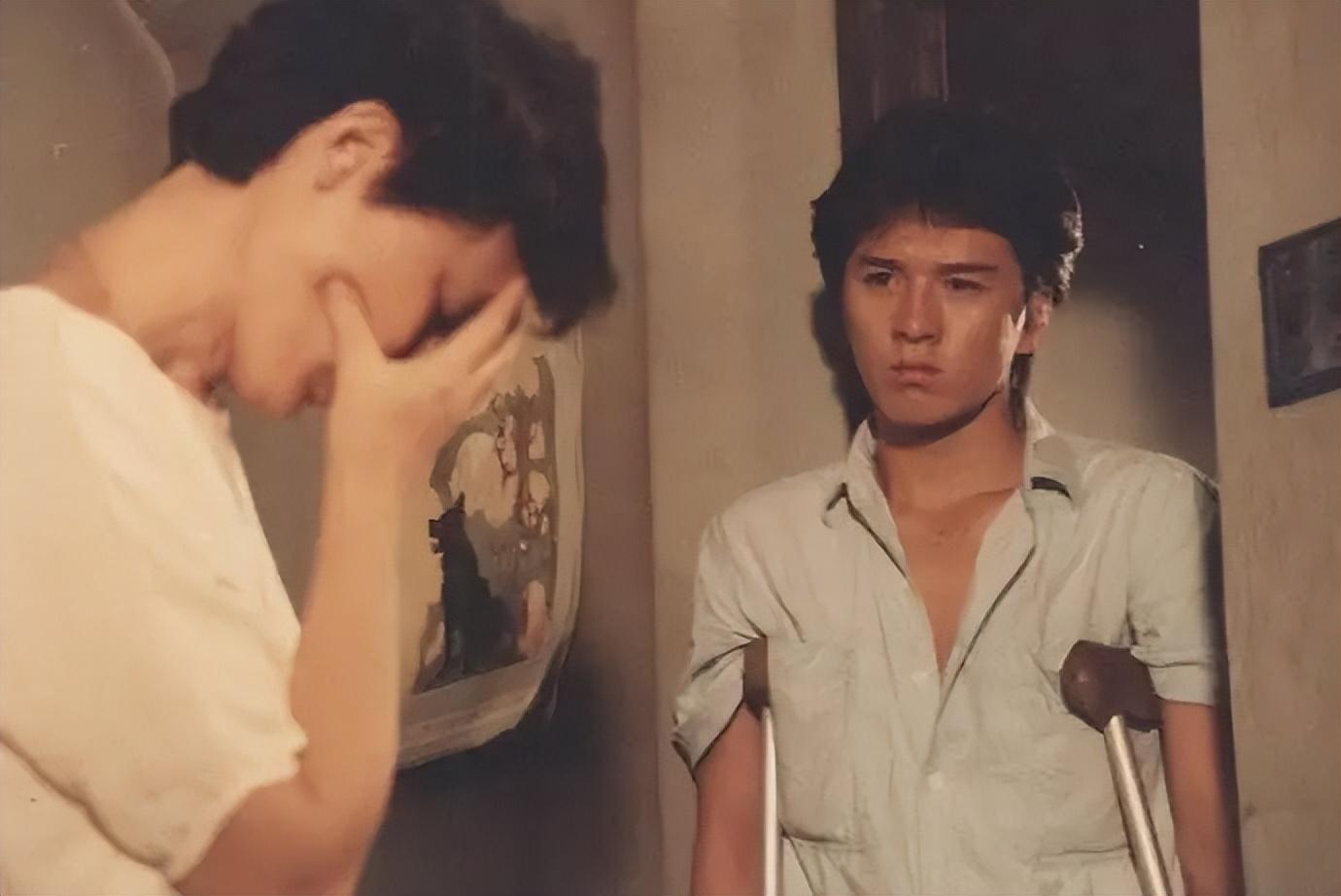 周迅简历个人简介（周迅：离过一次婚，情归小13岁男友卓越，48岁的她幸福了吗？）