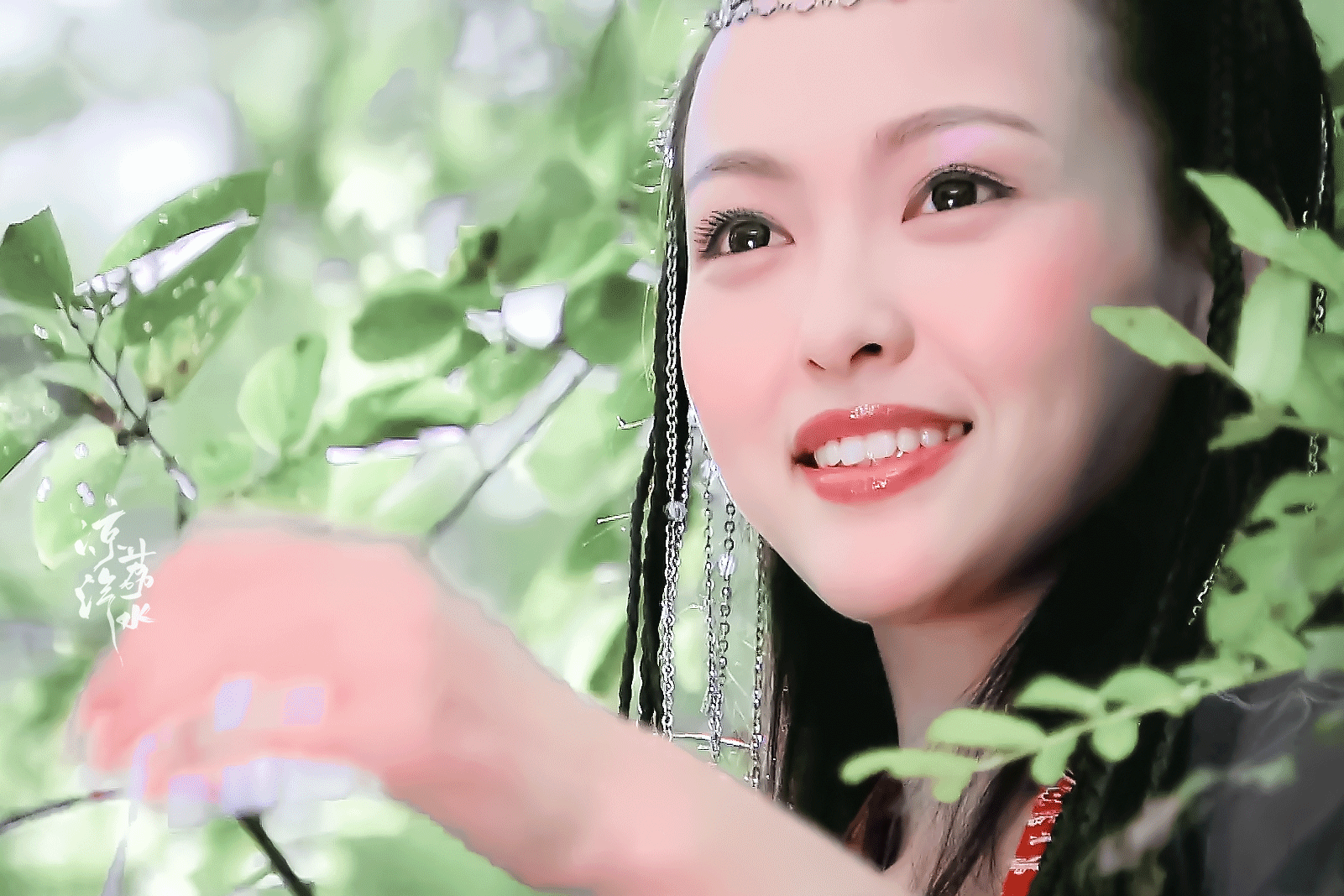 紫萱是谁演的(唐嫣的紫萱,让不少观众第一眼惊为天人)