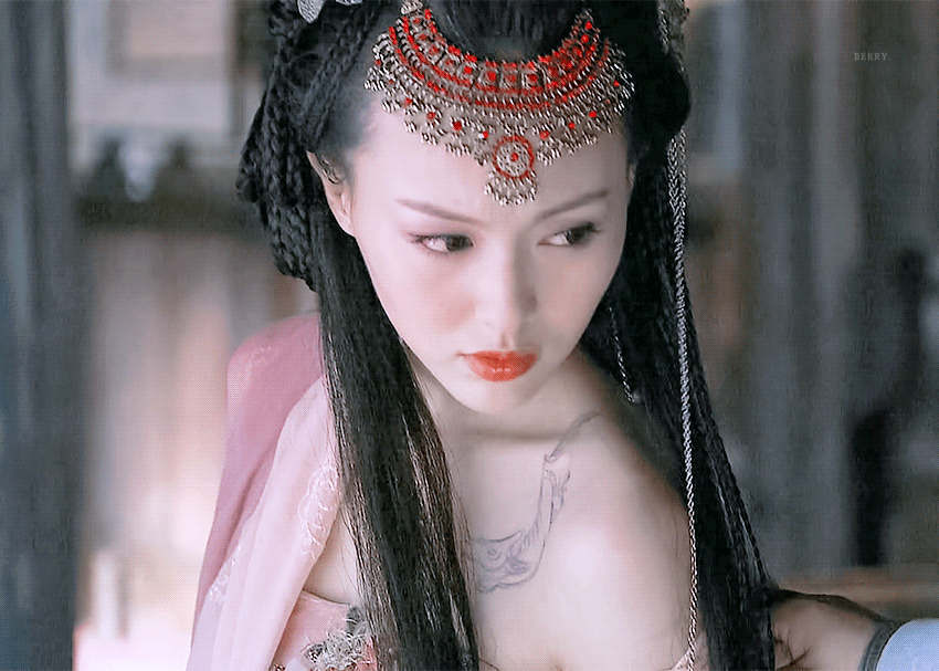 紫萱是谁演的(唐嫣的紫萱,让不少观众第一眼惊为天人)